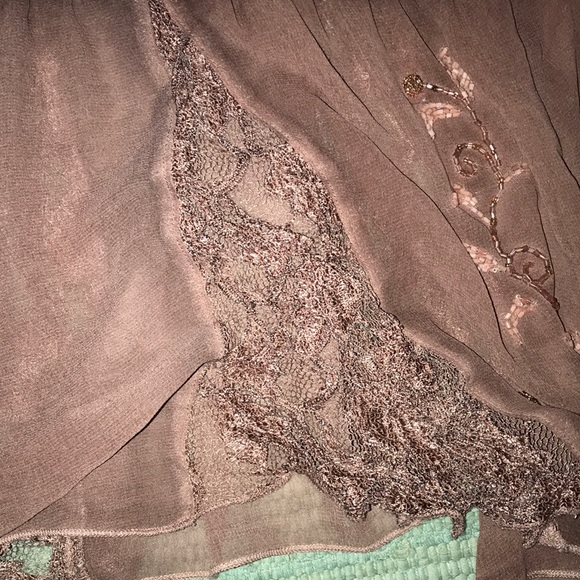 Loose fitting tank top - Picture 3 of 3